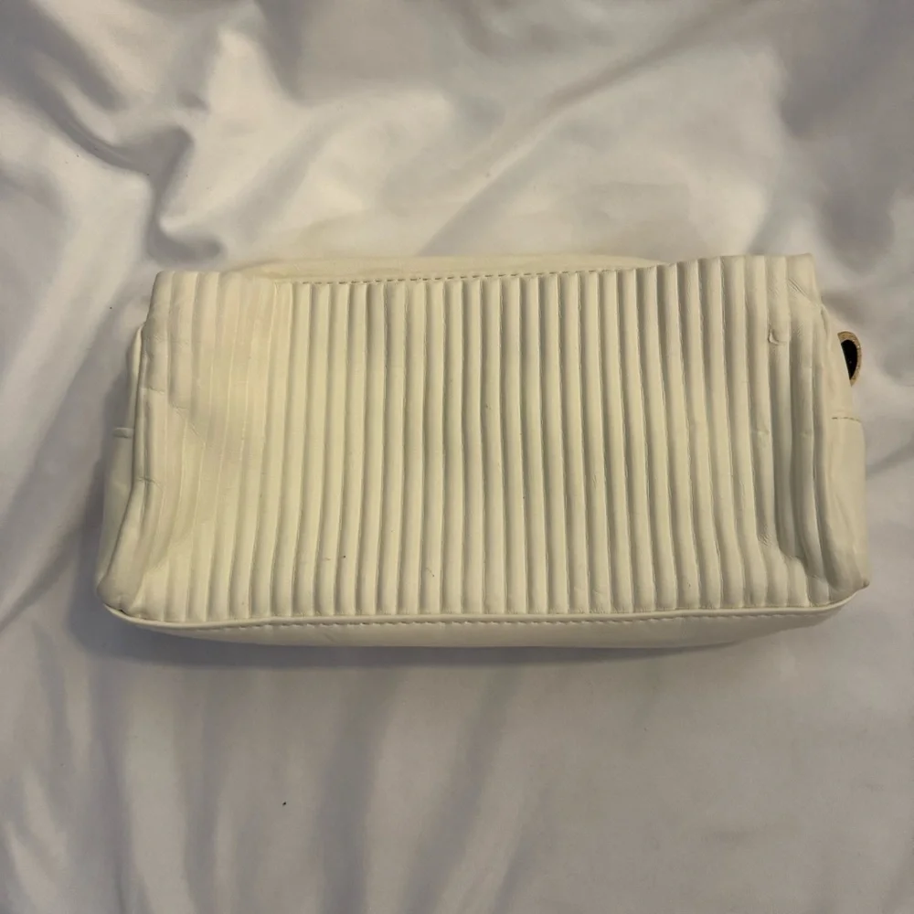 NWOT Bvlgari Faux Leather Fluted Cosmetic Bag